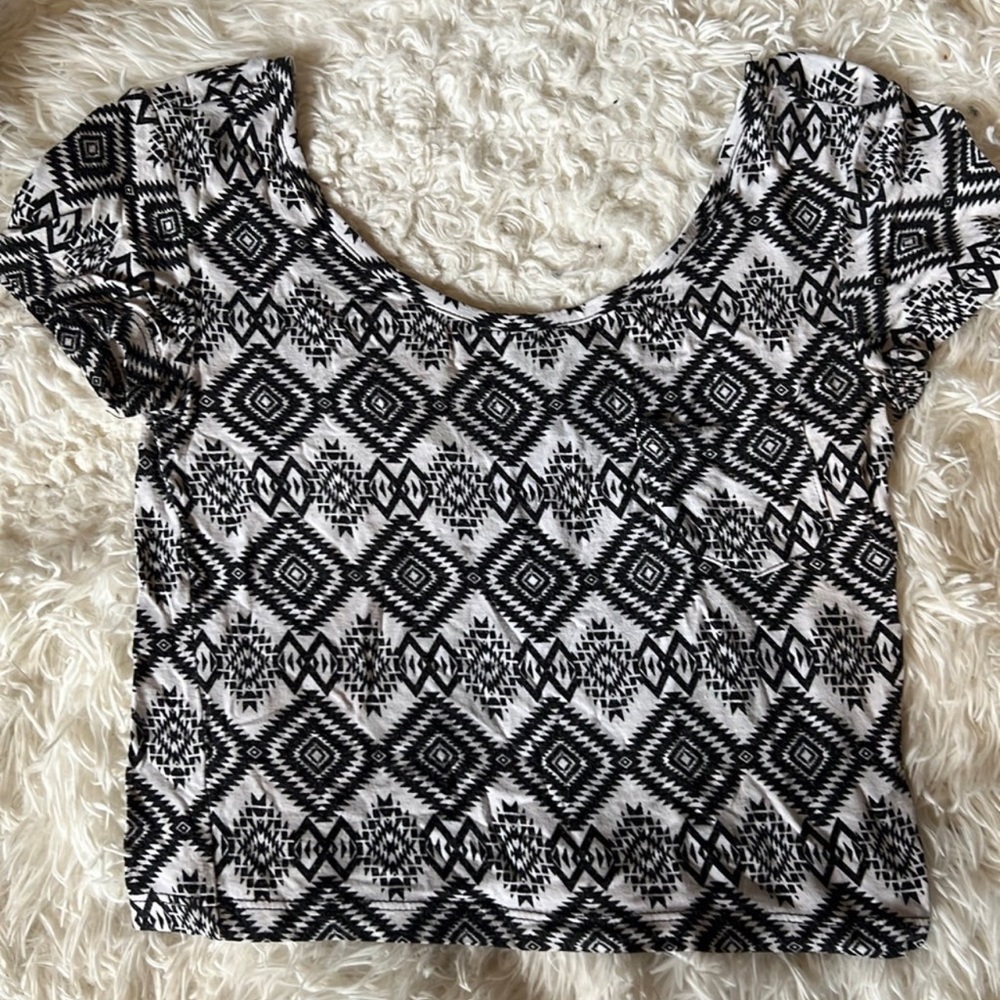 Crop top